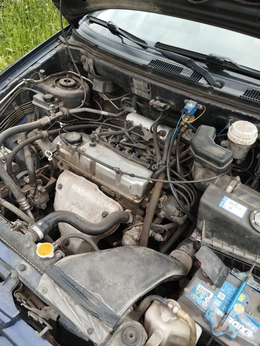 Мицубиши спейс стар газ бензин!