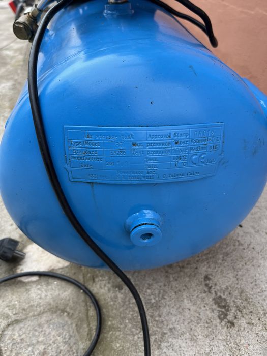 Маслен Компресор GUDE 1.85kw 50лит. 10бар. 250 L/min. Внос Гернания