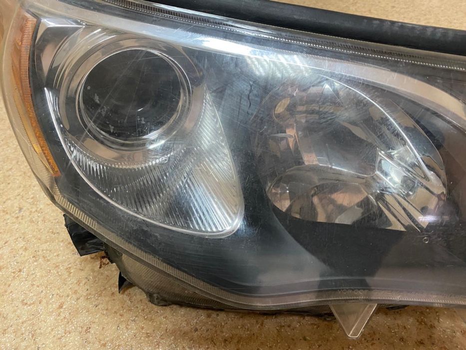 Фара 2013 rav4 американец