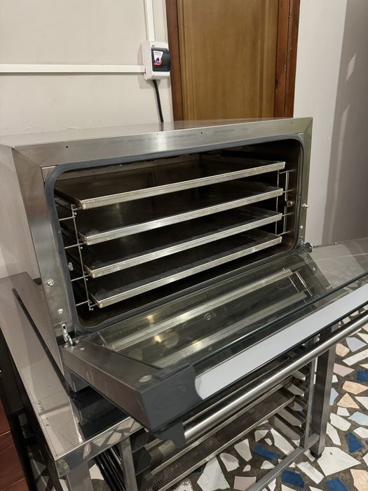 Конвекционная печь