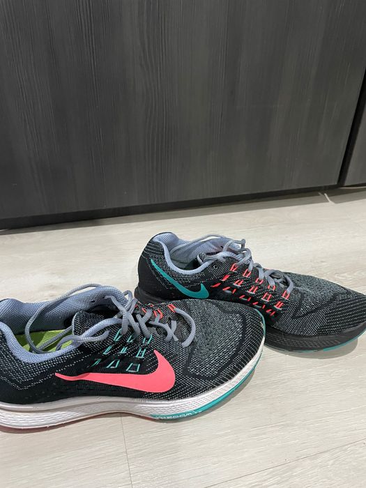 Дамски маратонки Nike