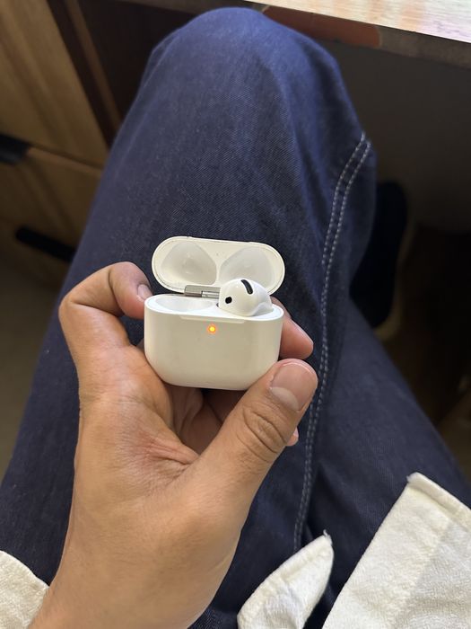 airpods 4 с шумоподавлением