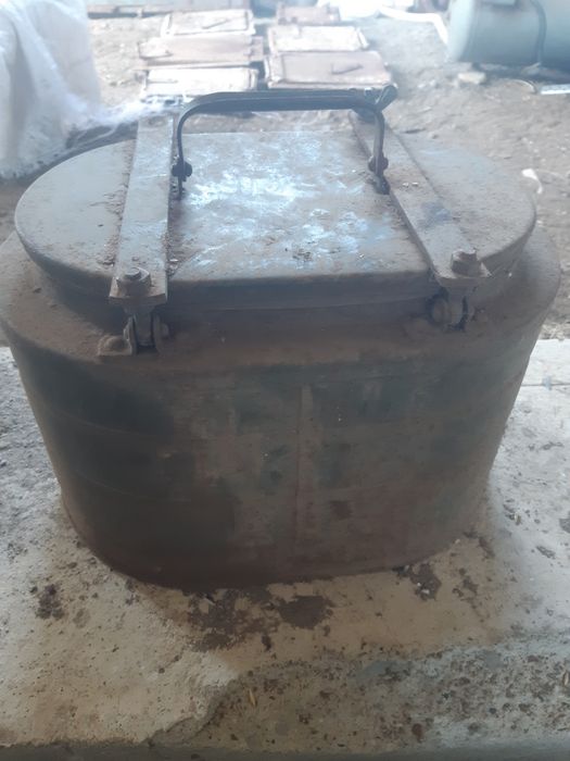 Продам военные термосы