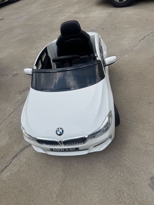Електрическа кола BMW