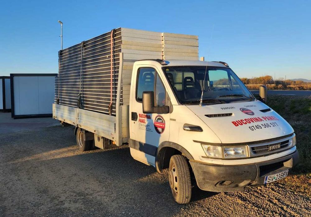 Panouri sandwich termoizolante / tabla cutata / accesorii