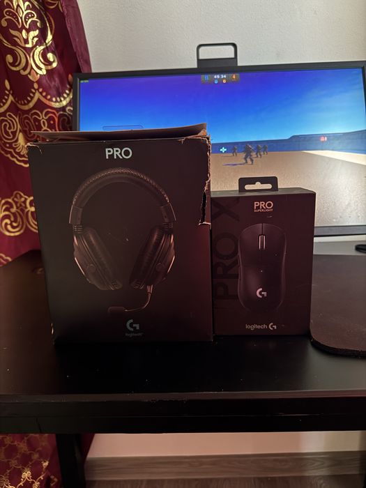 Vând set Logitech – Superlight 2 + Superlight 1 + G Pro X