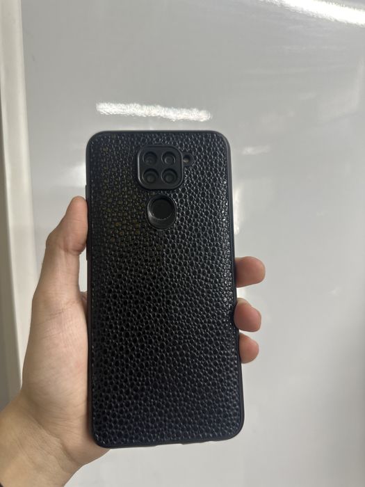 Продам телефон Redmi Note 9