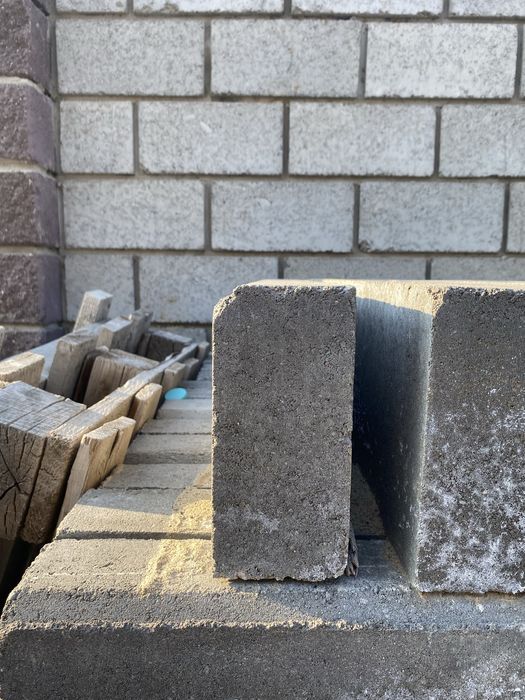 Бордюр тротуарный