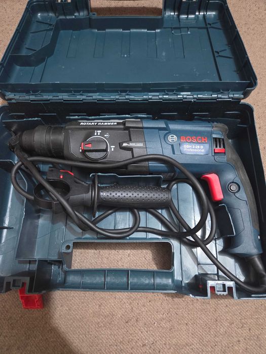Ciocan rotopercutor model GBH 2-28 D cu valiză