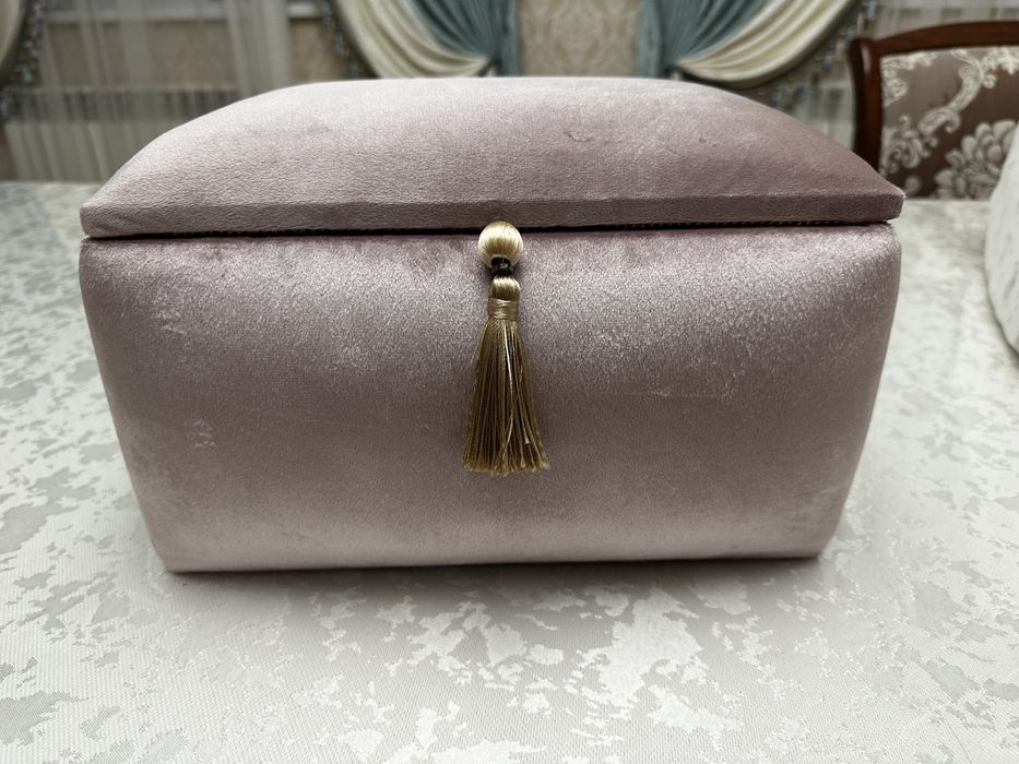 шкатулка для украшении