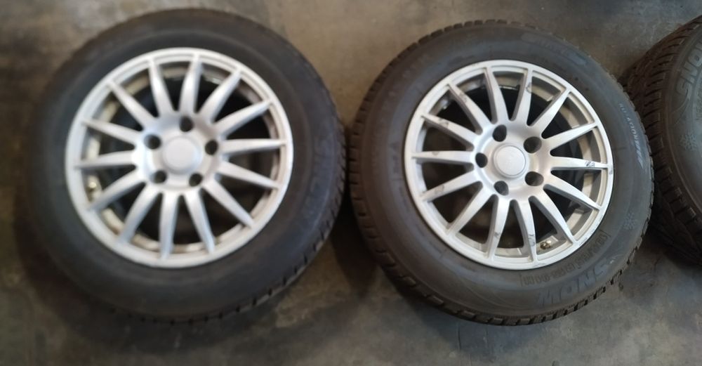 Джанти 15" 5x114,3 със зимни гуми 195,65,15