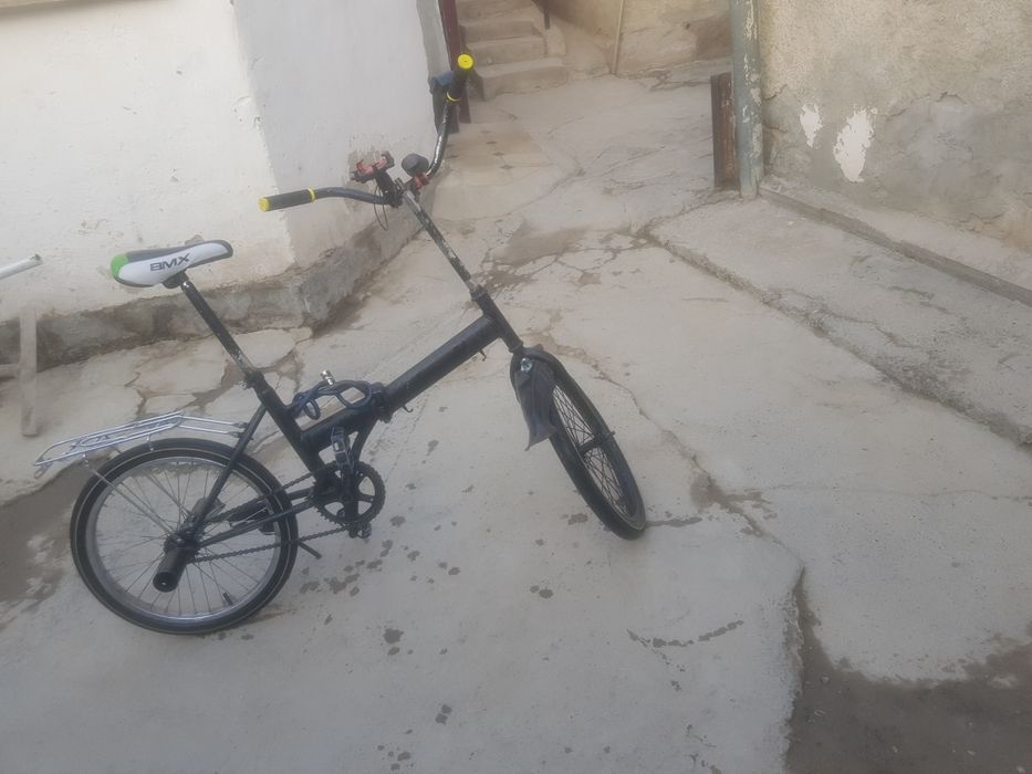 Продаю велик малинкий Кама поднимет 150 кг