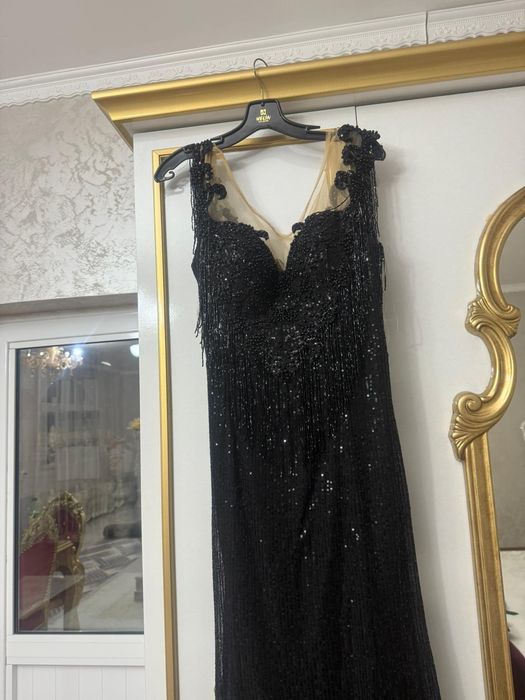 Rochie de seara neagra cu paiete