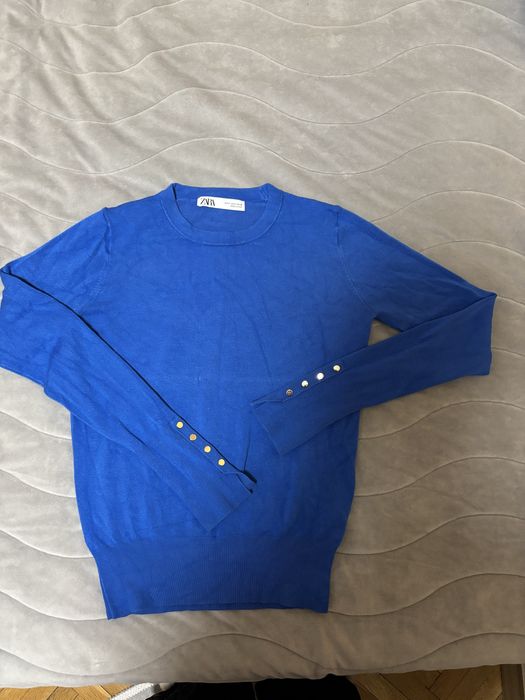 Пуловерче Zara.