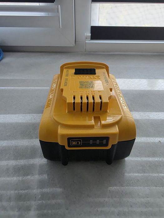 Acumulator DeWalt XR 18V 5Ah DCB184 NOU