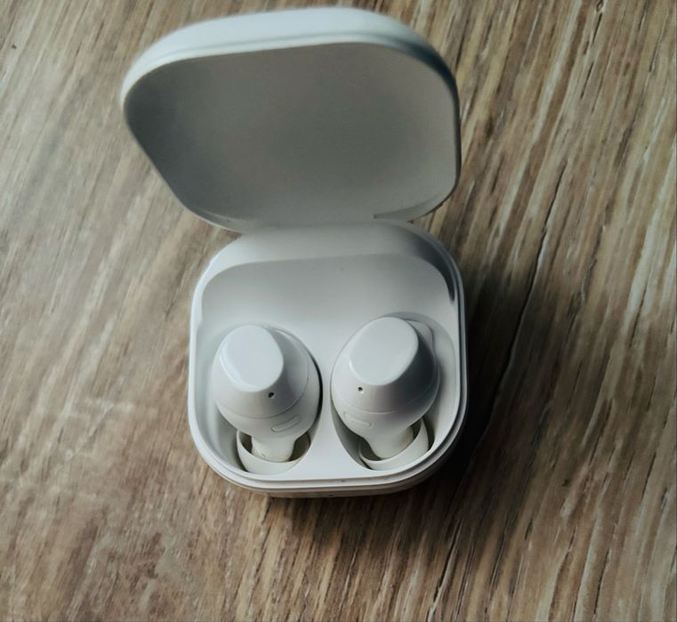 Продам наушники Galaxy Buds Core