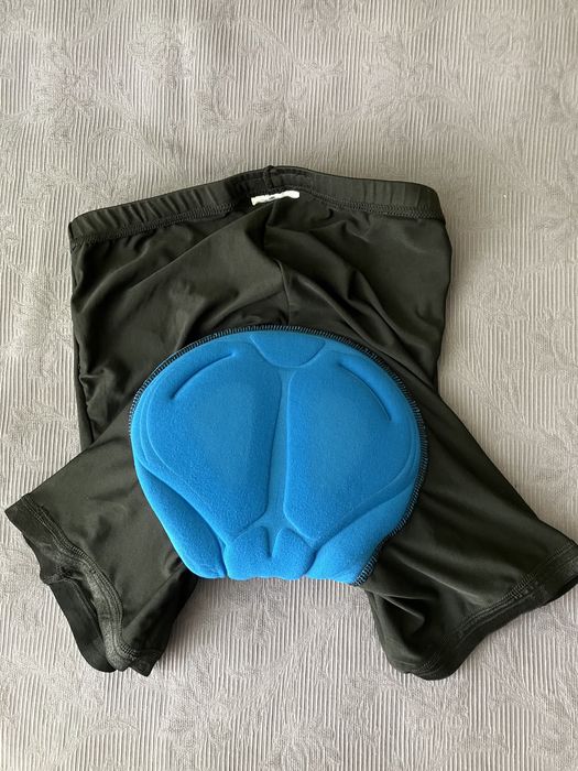 pantaloni scurți cu burete