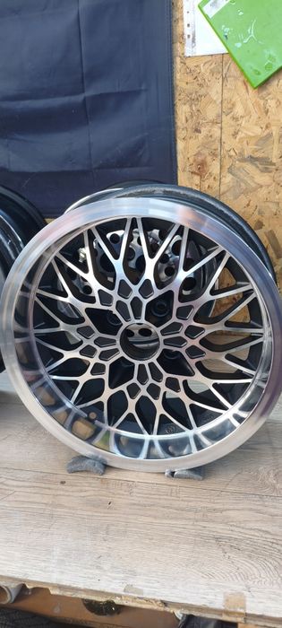 15 цола MIM 1400 7J ET20 4X100