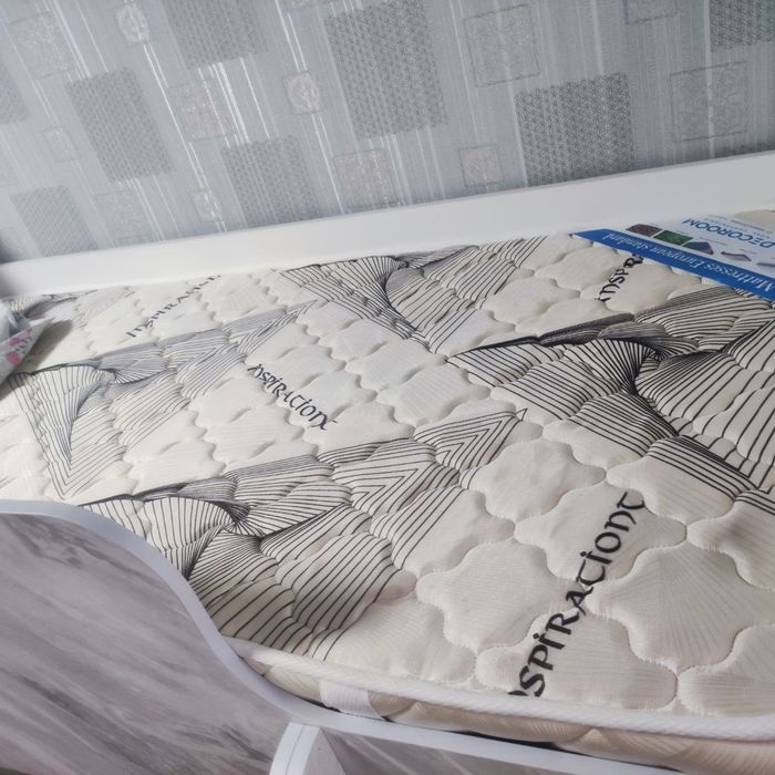 Двухъярусный детский кровать.