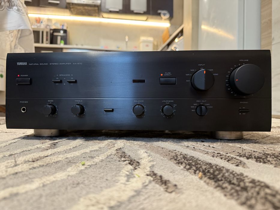Стерео усилвател Yamaha AX-570