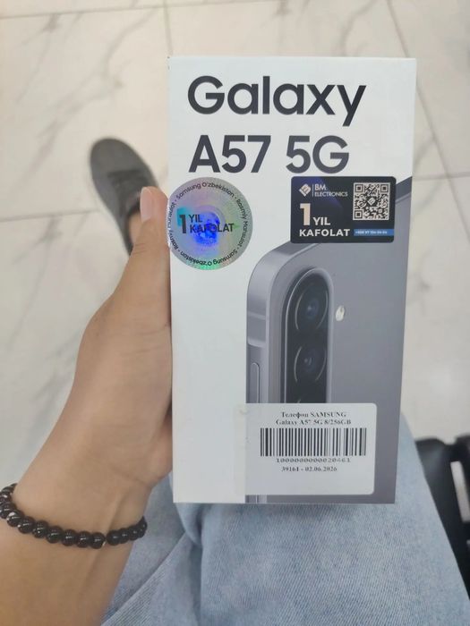 Yangi karobka telefon xali karobkasi ochilmagan 1 yil kafolati bilan
