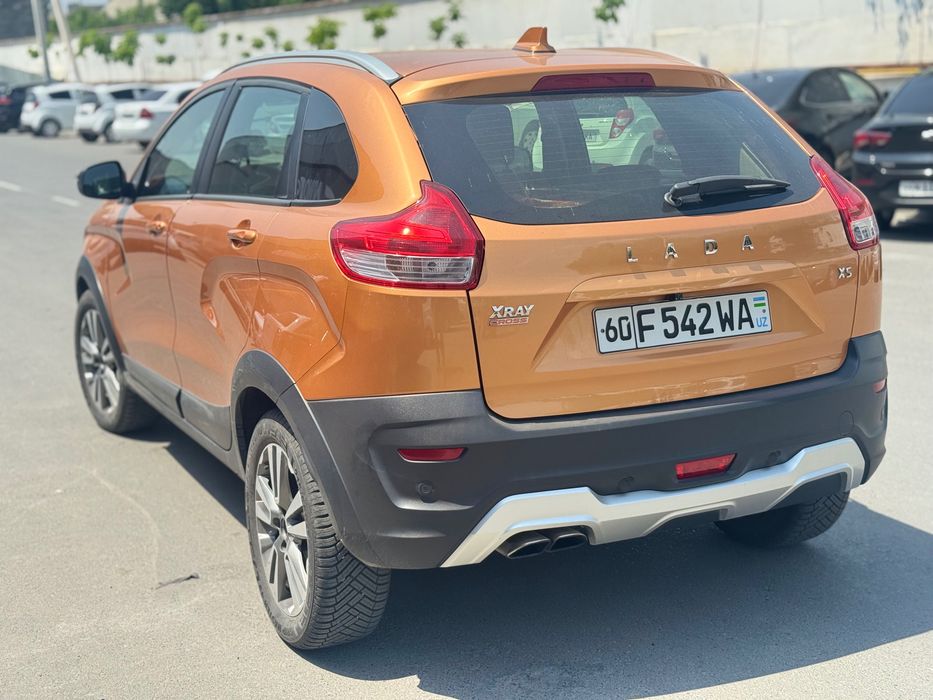 Lada X-RAY sotiladi