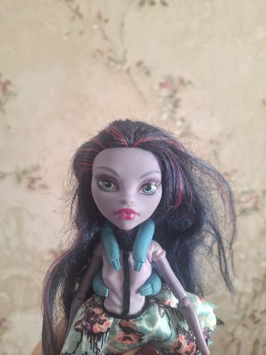 продам кукол монстр хай