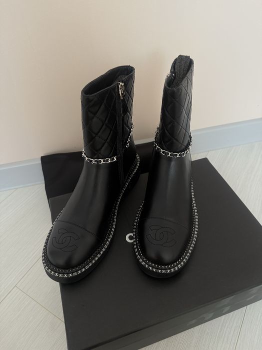 Сапожки chanel
