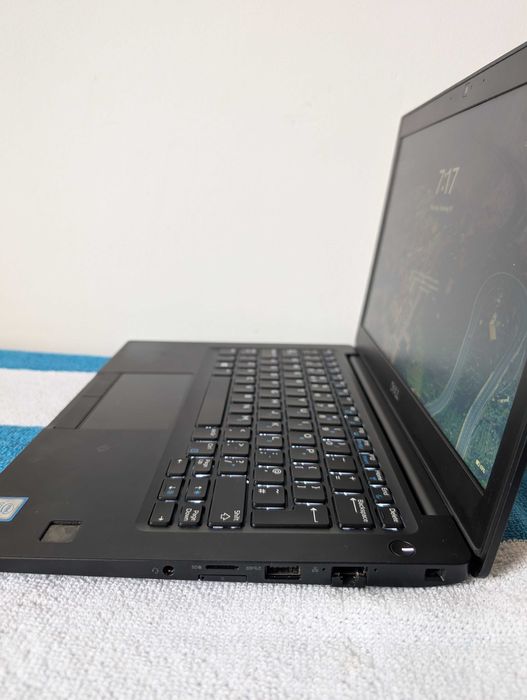 Laptop Dell Latitude 7290 | i5-8350U | 8GB RAM | 256GB SSD | GEANTA