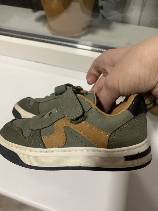 Продам ботиночки на мальчика