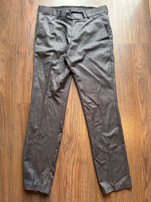 Мъжки официален костюм