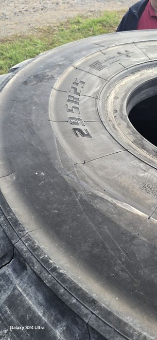 Продам шины бу размер 29.5 на 25