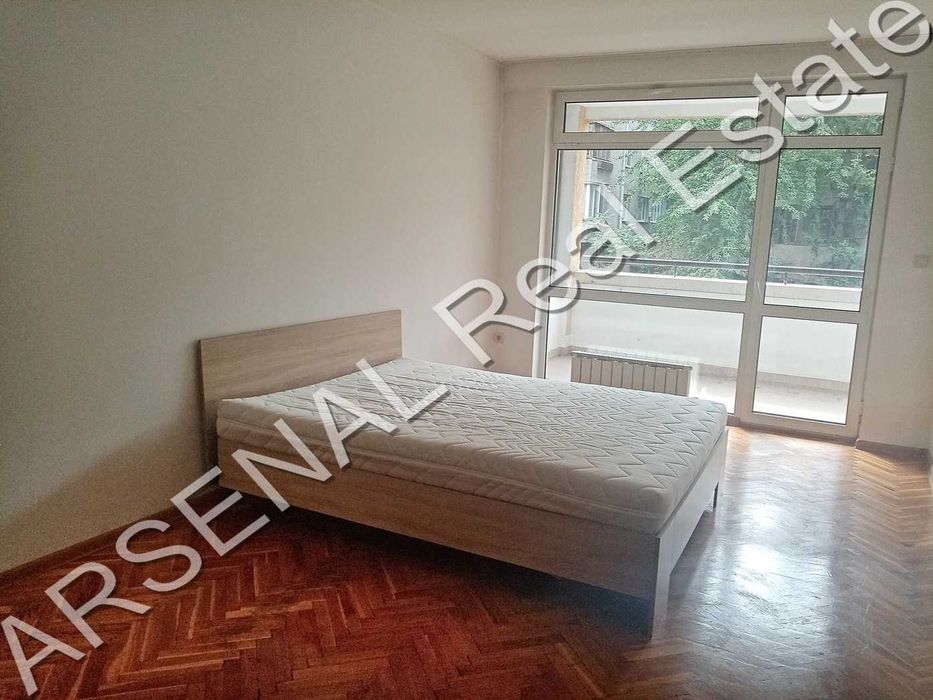 Дава се под наем Многостаен апартамент в София, Лозенец - 160 кв.м за 1300 € - Снимка #4