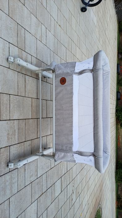 Pătuț Co-sleeping Lionelo – Reglabil, Funcție Legănare, Stare Excelentă