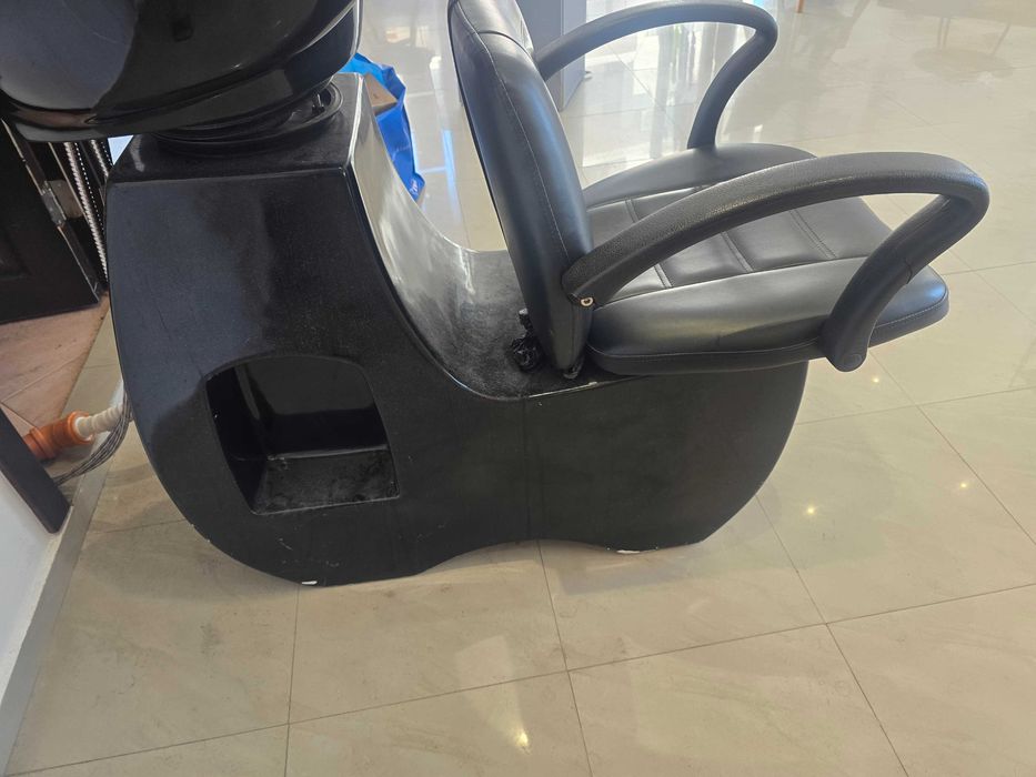 Измивна колона за фризьорски салон