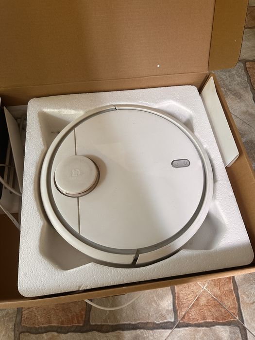 Xiaomi mi robot vacuum пылесос в коробке