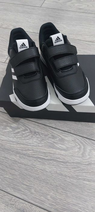 Adidas NOU, nr.30