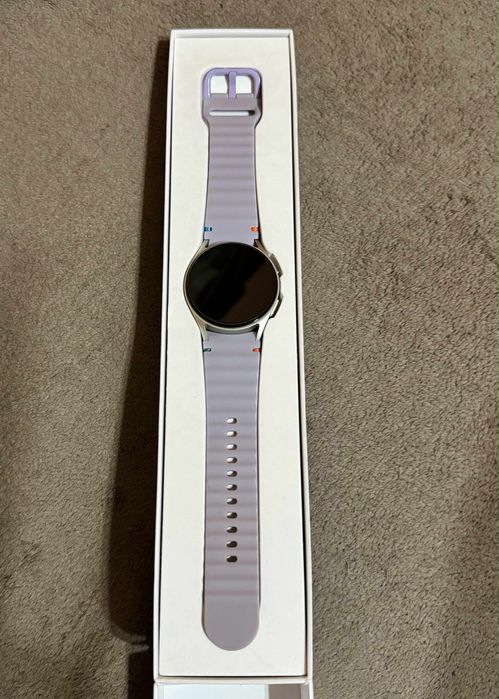 Samsung Watch 7 в гаранция неразличим от нов!