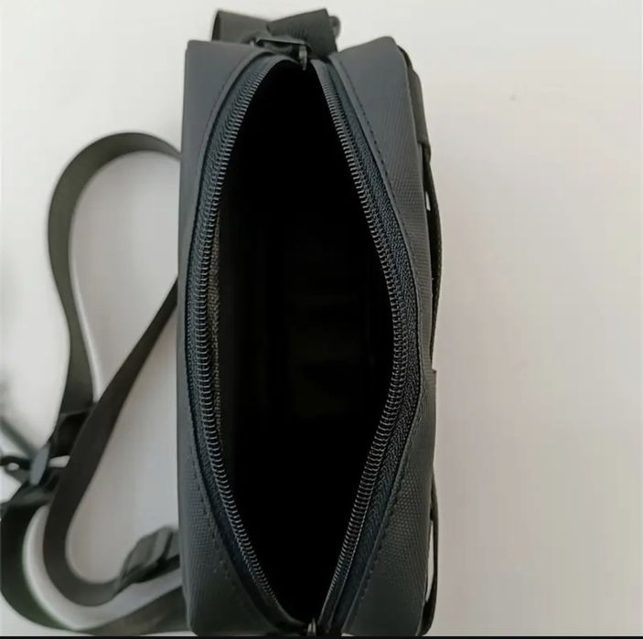 Водоустойчива Бандолера Canguro + подарък малко портмоне