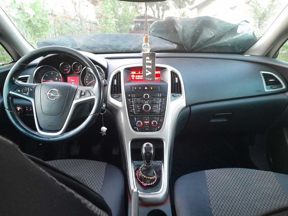 Opel Astra 2012 1.7cdti