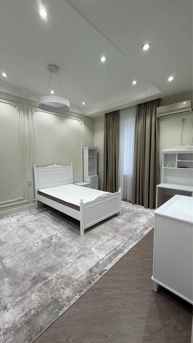 Квартира Ул. Бабура 4/2/4 160 кв.м