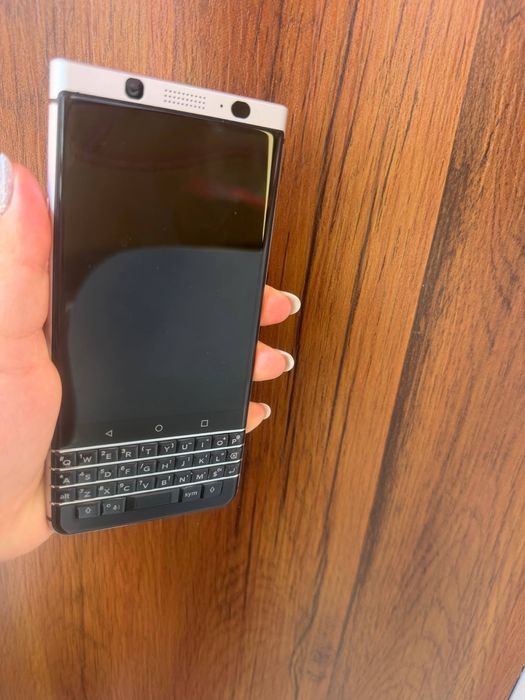 Американский телефон Black Berry