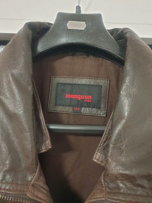 Se vand 2 haine de dama,blana ecologica si o geaca barbateasca din pie