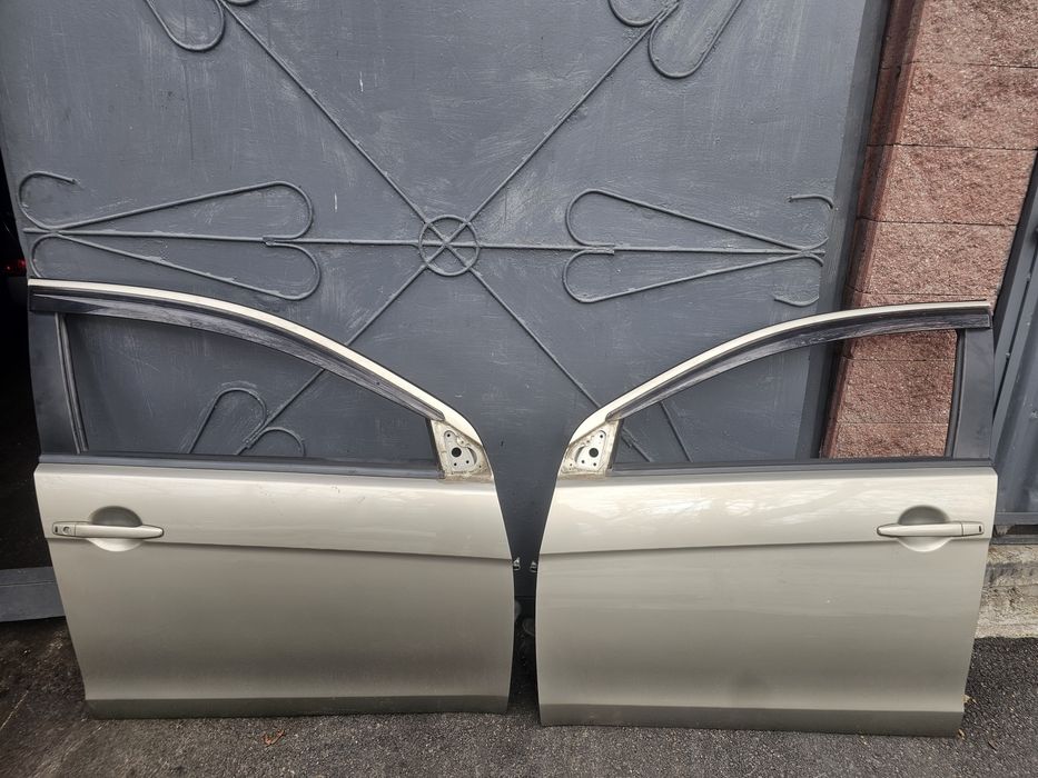 Лансер 10, Крылья