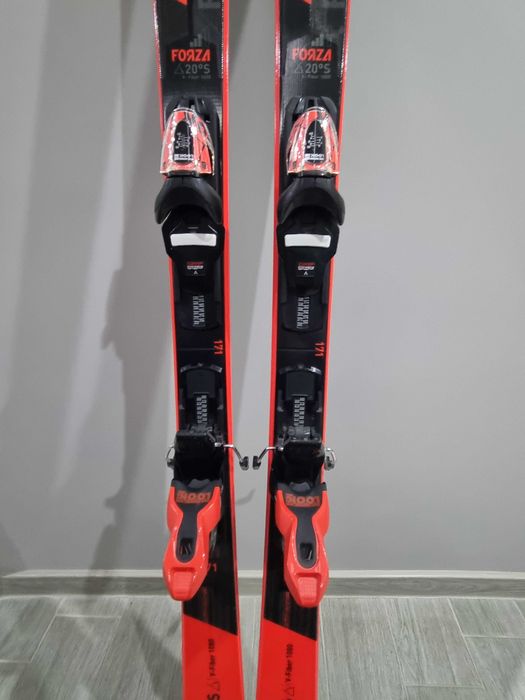 Ски и обувки Rossignol