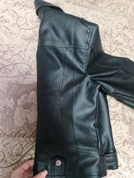 Новая кожаная куртка