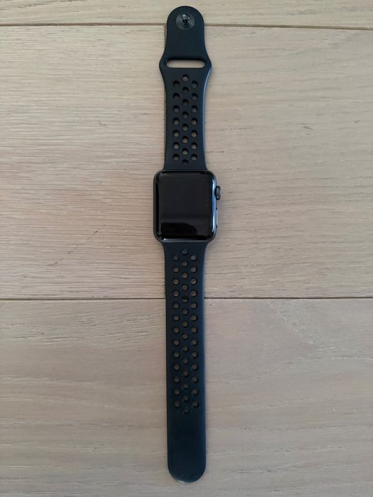 Apple Watch Series 3 Nike+ 38mm Space Gray – 2 curele originale