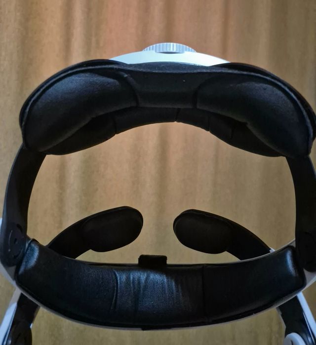 Oculus Quest 2 128GB, casca VR, 2 MANETE