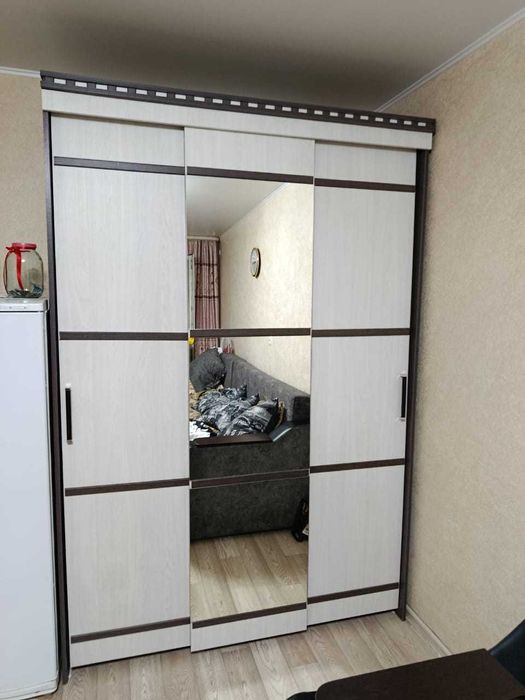 Продам шкаф купе