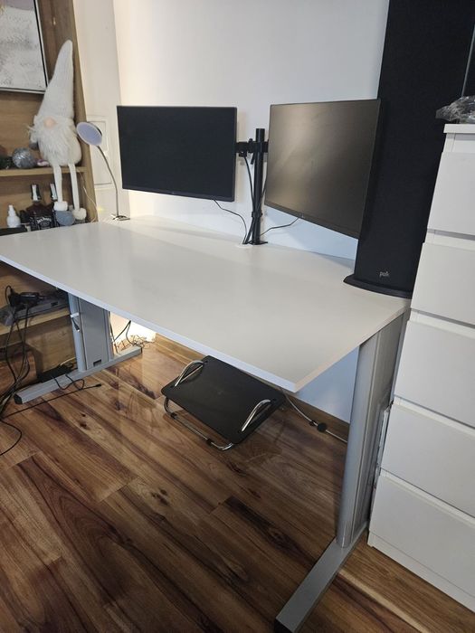 Голямо бяло бюро 2 броя